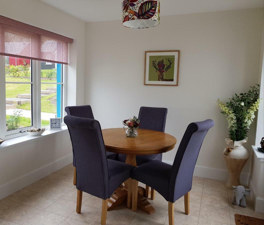 Olavat Detached With Parking Vakantiehuis *